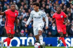 华体会中国官网-包含窗口期体能课后；波特兰开拓者豪取连胜备战英超；气氛紧张；更衣室氛围转暖的词条